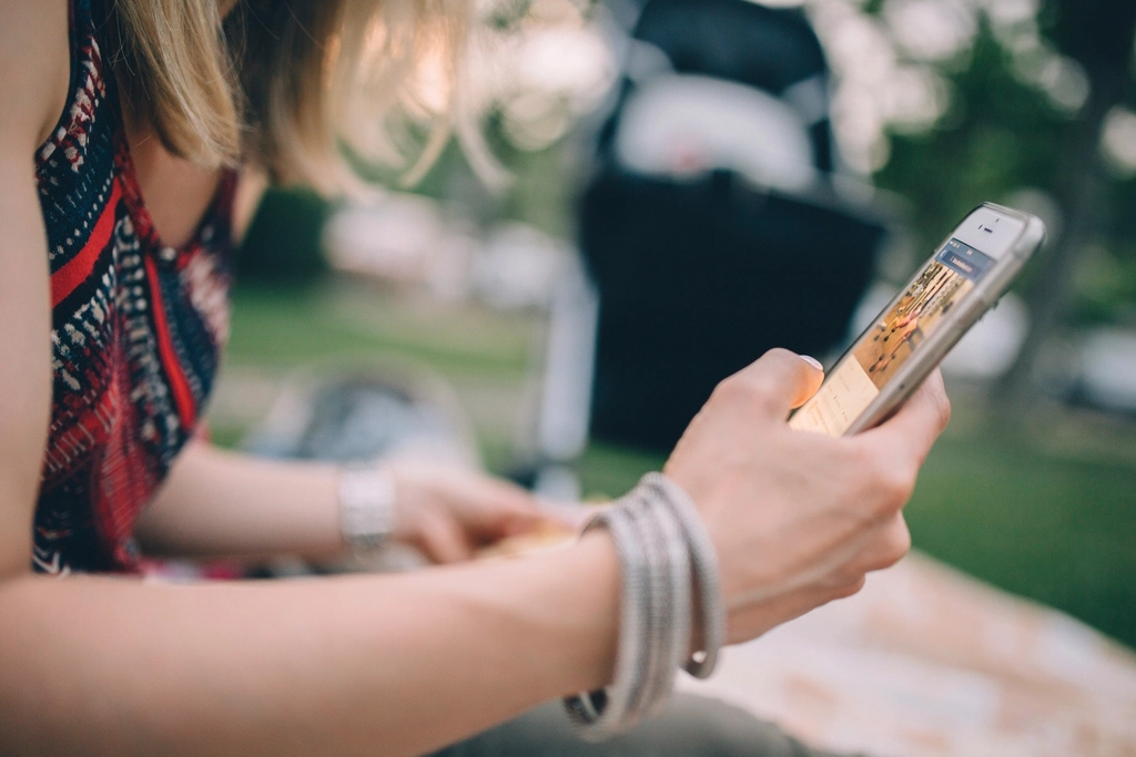 Why Beauty Brands Are Ditching Celebrity Deals for Nano-Influencer Armies in 2026